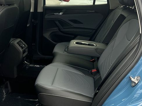 New 2026 Volkswagen Tiguan SE image 15