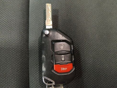 Used 2020 Jeep Wrangler Unlimited Sport image 32