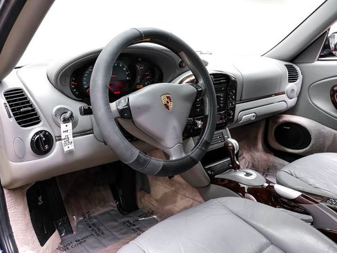 Used 2004 Porsche 911 Carrera 4S image 3