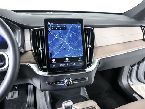 Certified 2026 Volvo XC90 B6 Plus w/ Protection Package Premier image 15