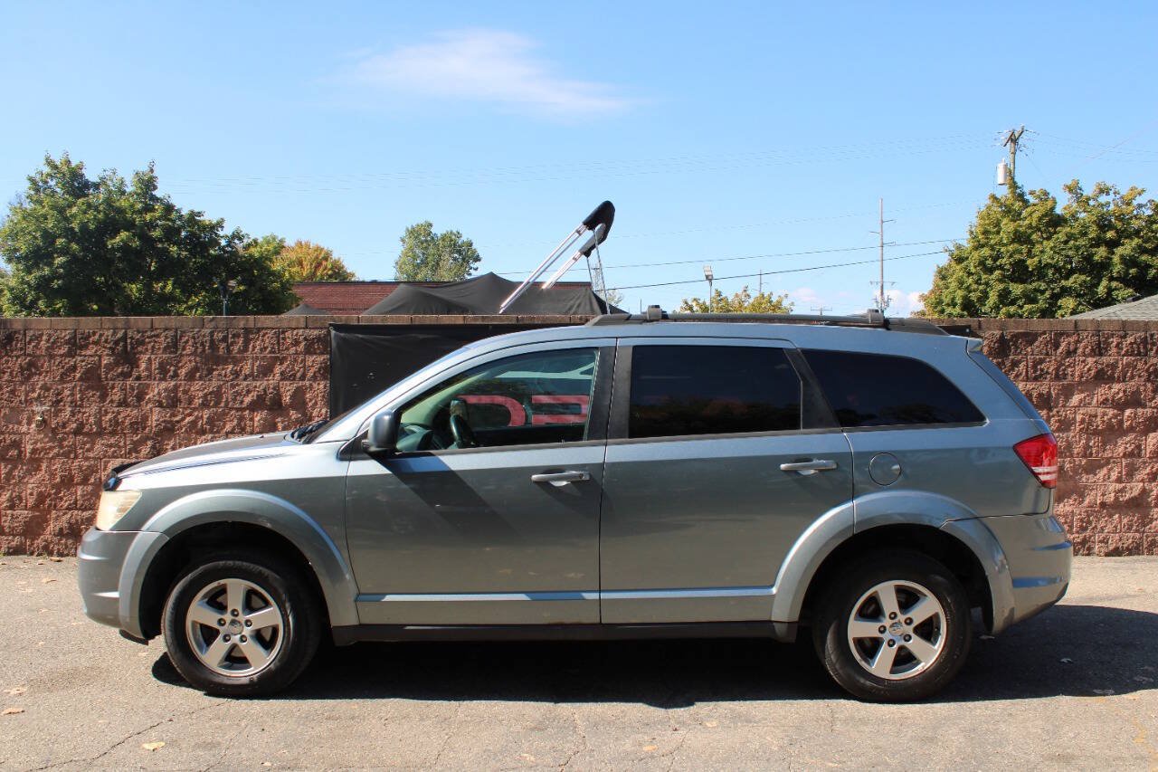 Used 2010 Dodge Journey SE w/ Popular Equipment Group FWD image 2