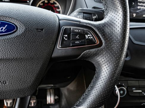 Used 2018 Ford Focus ST image 18