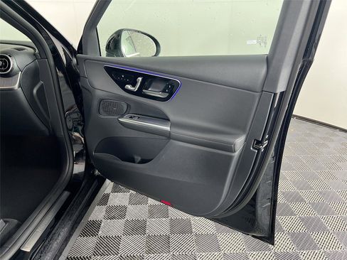 Certified 2025 Mercedes-Benz GLC 300 4MATIC image 25