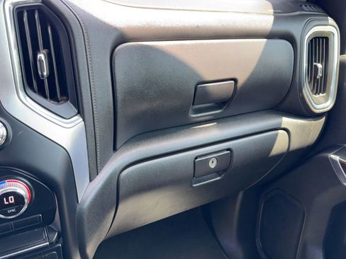 Used 2022 GMC Sierra 3500 SLE w/ SLE Convenience Package image 24