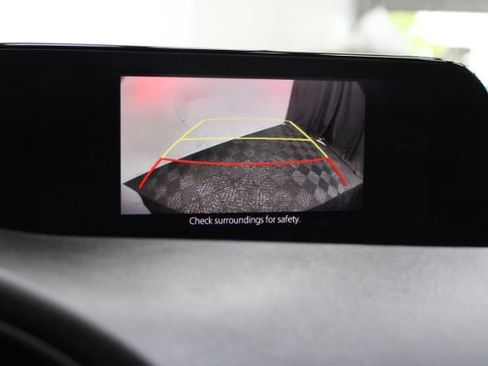 Used 2020 MAZDA MAZDA3 Sedan FWD image 16