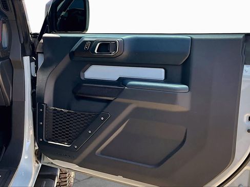 Certified 2024 Ford Bronco Heritage Edition AWD/4WD image 23