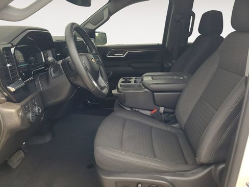 Used 2024 Chevrolet Silverado 1500 LT AWD/4WD image 9