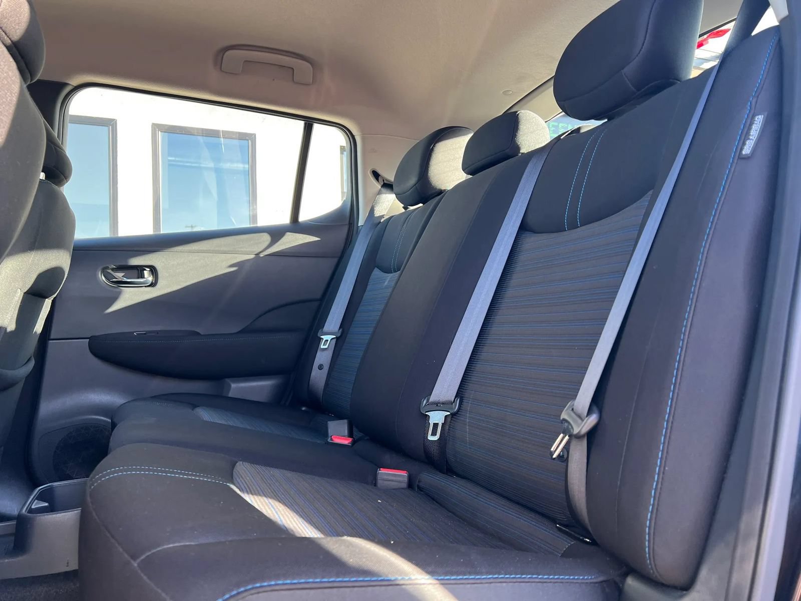 Used 2024 Nissan Leaf S FWD image 31