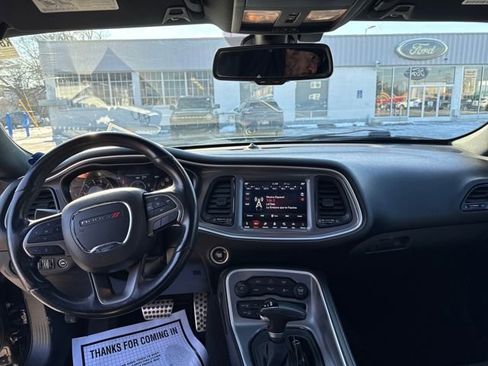 Used 2019 Dodge Challenger SXT w/ Plus Package image 12