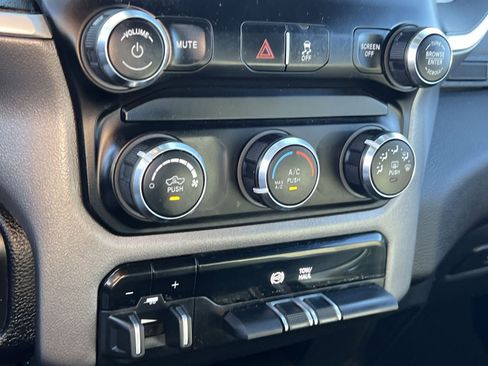 Used 2023 RAM 3500 Big Horn w/ Level 1 Equipment Group AWD/4WD image 19