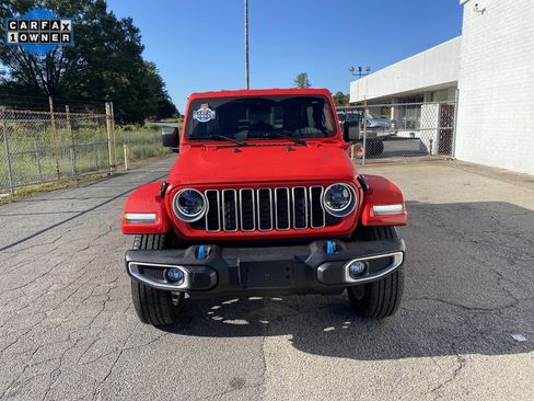 Used 2024 Jeep Wrangler Unlimited Sahara image 7