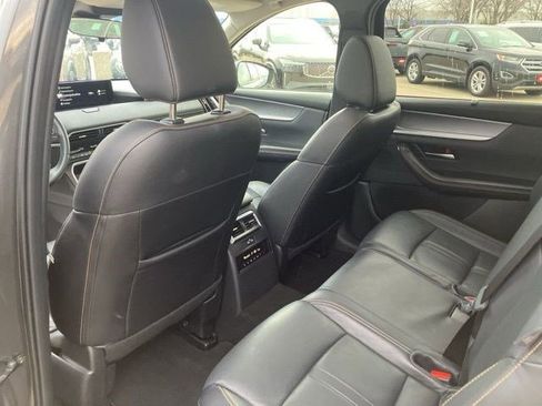 Used 2024 MAZDA CX-90 3.3 Turbo w/ Preferred Plus AWD/4WD image 23