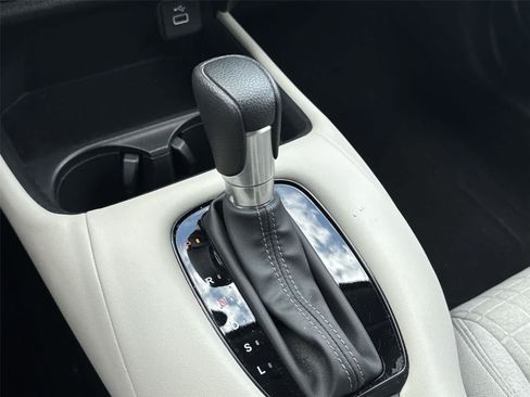 Used 2024 Honda HR-V LX image 29
