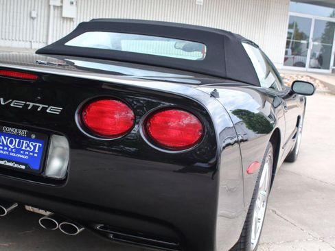 Used 2002 Chevrolet Corvette Convertible w/ Preferred Equipment Group2 RWD image 19