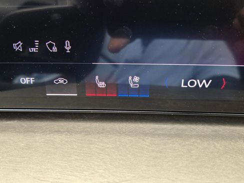 New 2025 Audi Q5 Premium AWD/4WD image 17