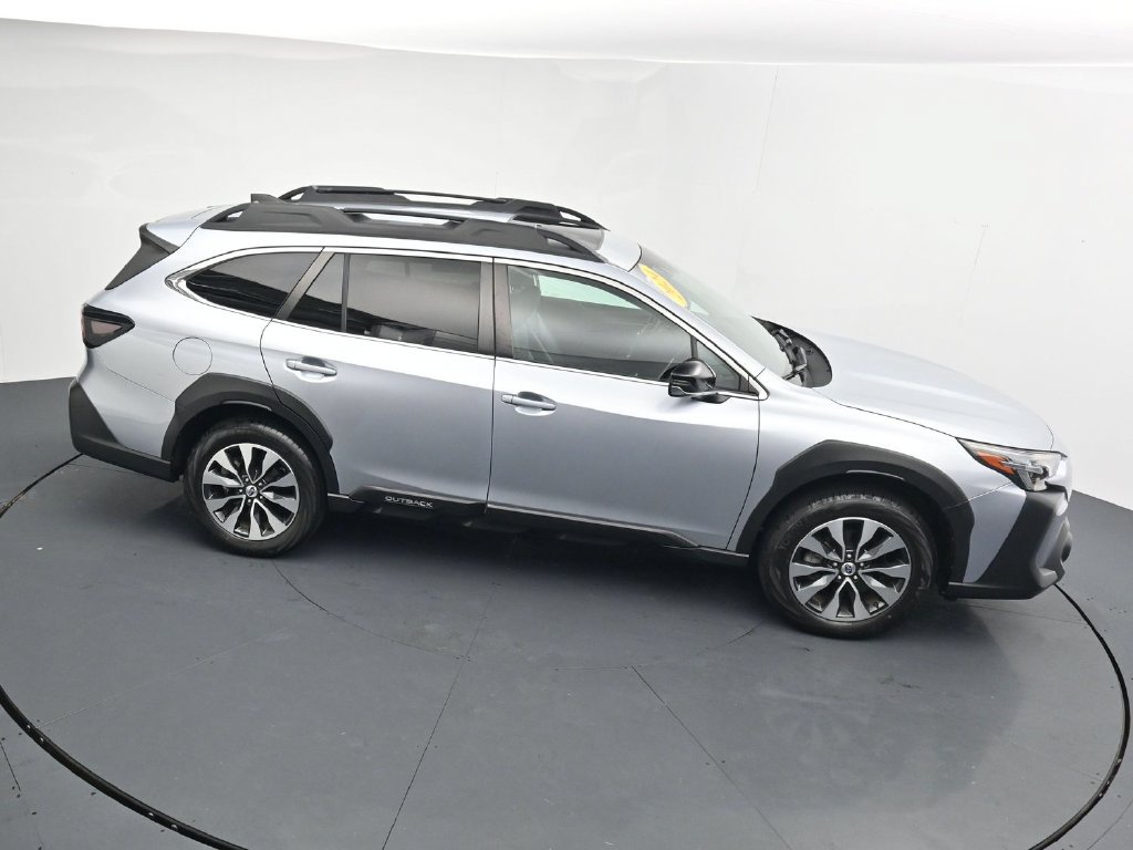 Used 2024 Subaru Outback Limited AWD/4WD image 31