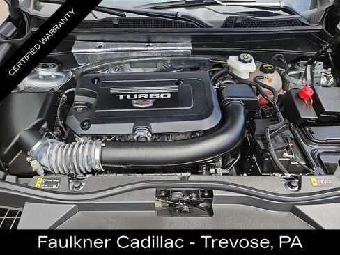 Certified 2025 Cadillac XT4 Premium Luxury AWD/4WD image 29