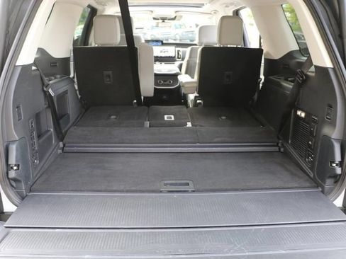 Used 2025 Ford Expedition Active AWD/4WD image 16