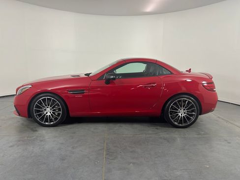 Used 2017 Mercedes-Benz SLC 43 AMG image 2