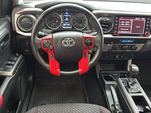 Used 2022 Toyota Tacoma SR5 RWD image 19