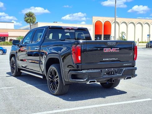 Used 2022 GMC Sierra 1500 Denali RWD image 5