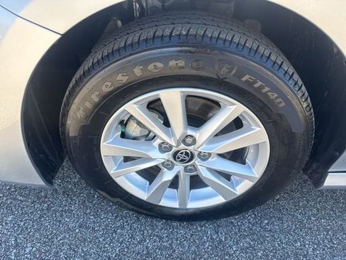 Used 2025 Toyota Camry LE image 11