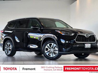 Used 2022 Toyota Highlander XLE