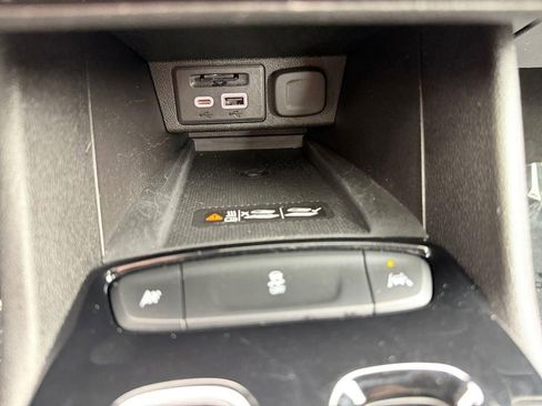 Used 2023 Chevrolet Bolt EUV Premier w/ Sun & Sound Package image 28