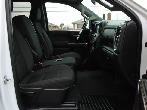 Used 2023 Chevrolet Silverado 2500 LT w/ Convenience Package image 8