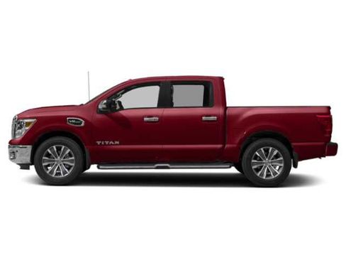 Used 2018 Nissan Titan SL image 3