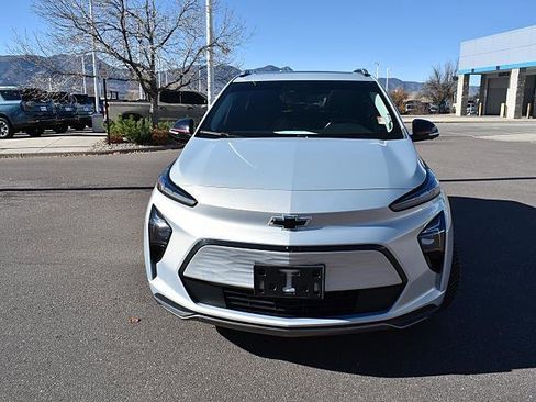 Used 2023 Chevrolet Bolt EUV Premier w/ Sun & Sound Package image 2