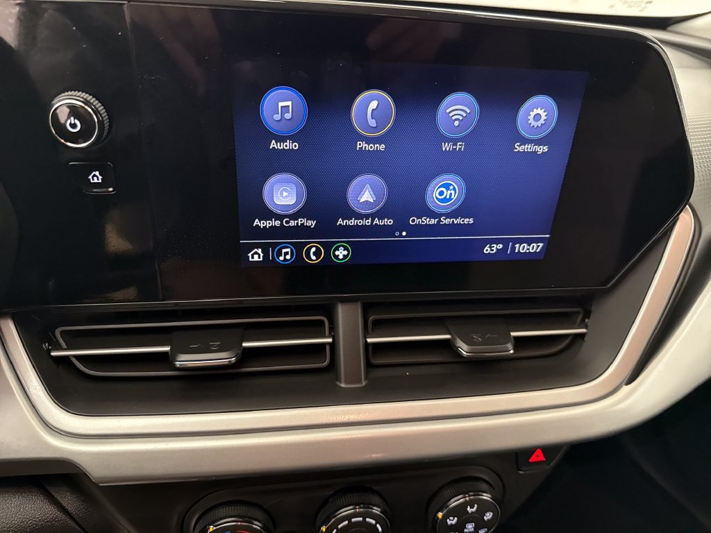 Used 2024 Chevrolet Trax LS FWD image 17