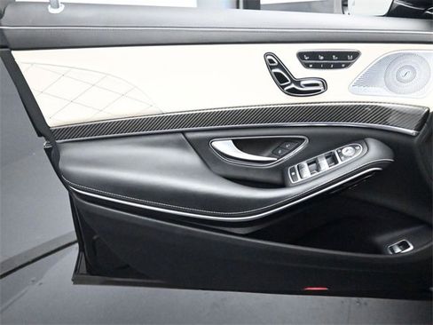 Used 2019 Mercedes-Benz S 63 AMG S 4MATIC Sedan image 20