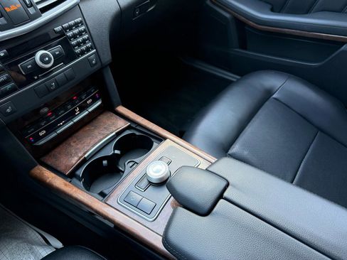 Used 2012 Mercedes-Benz E 350 4MATIC Wagon image 14