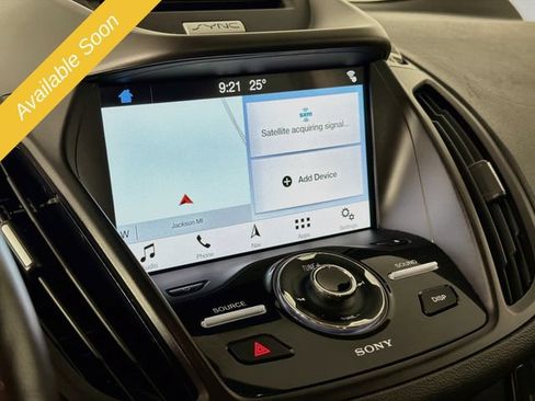 Used 2017 Ford Escape Titanium w/ Canadian Touring Package AWD/4WD image 14