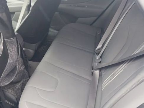 Used 2023 Hyundai Elantra SEL w/ Cargo Package FWD image 2