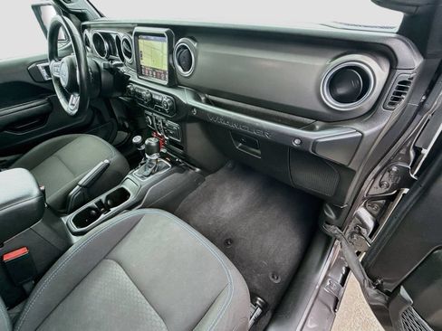 Used 2023 Jeep Wrangler Unlimited Rubicon 4xe w/ Cold Weather Group AWD/4WD image 37