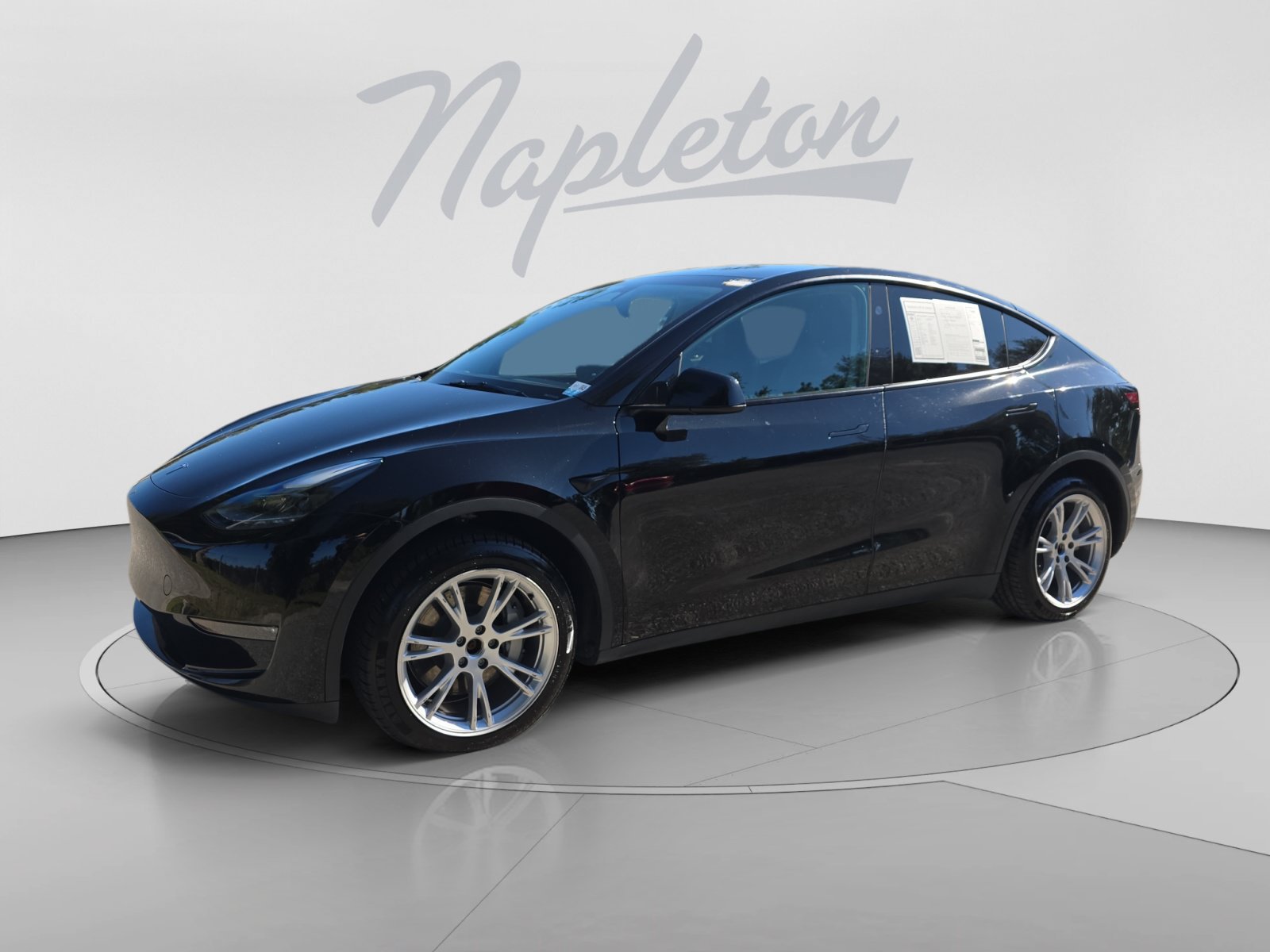 Used 2024 Tesla Model Y Long Range AWD/4WD image 1