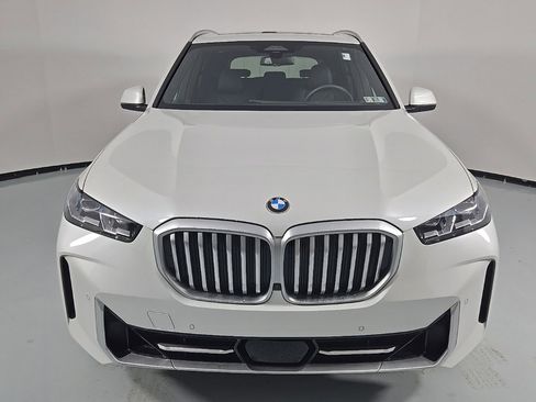Certified 2024 BMW X5 xDrive40i w/ Premium Package image 2
