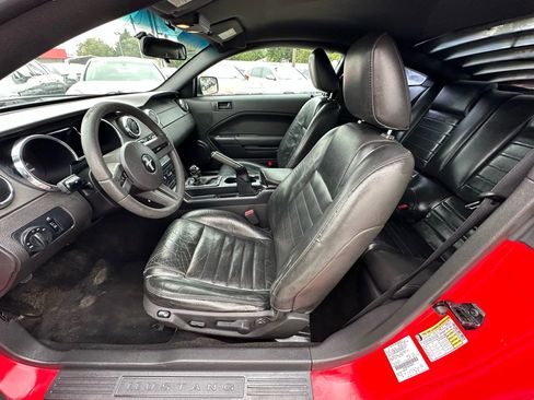 Used 2006 Ford Mustang GT image 9