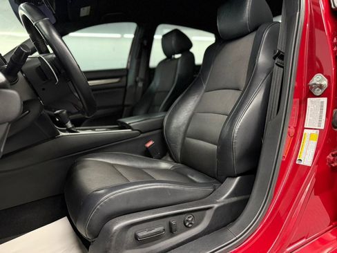 Used 2018 Honda Accord Sport image 16