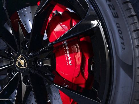 Used 2024 Lamborghini Urus S AWD/4WD image 6