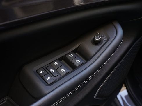 Used 2022 Jeep Grand Cherokee Altitude image 25