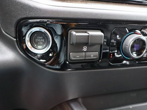 New 2026 Chevrolet Silverado 1500 LT Trail Boss w/ Convenience Package II image 12