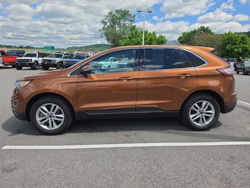 Used 2017 Ford Edge SEL w/ Equipment Group 201A AWD/4WD image 7
