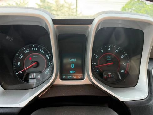 Used 2014 Chevrolet Camaro LS RWD image 10