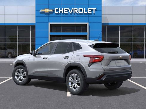 New 2026 Chevrolet Trax LS image 3