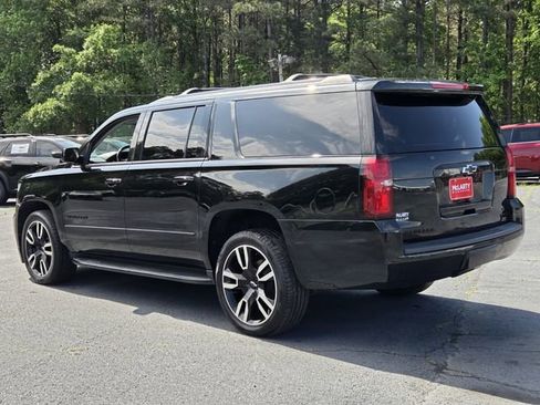 Used 2019 Chevrolet Suburban Premier w/ RST 6.2L Performance Edition RWD image 3