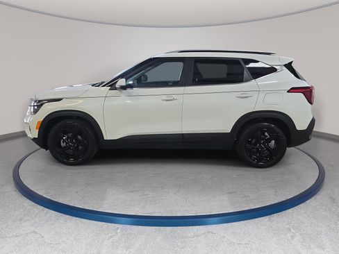 Used 2026 Kia Seltos EX w/ EX Sunroof Package FWD image 9