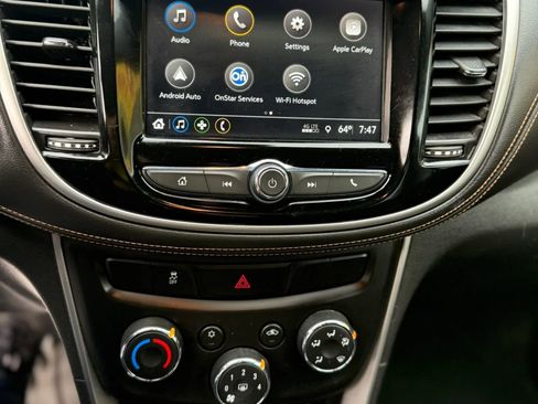 Used 2018 Chevrolet Trax LT w/ LT Convenience Package image 36